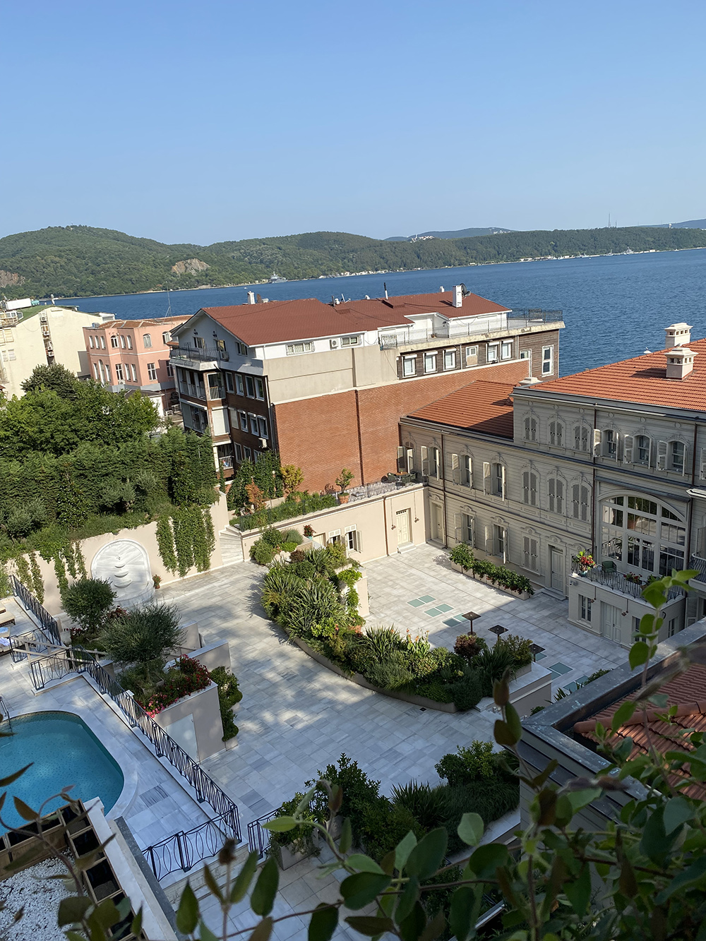 Six Senses - Courtyard