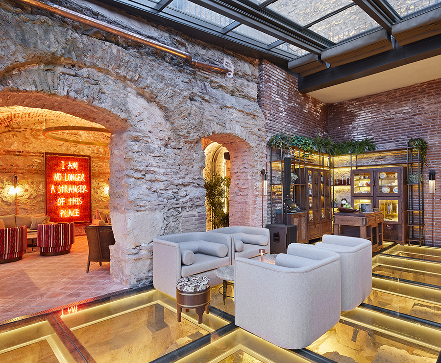Six Senses - Toro