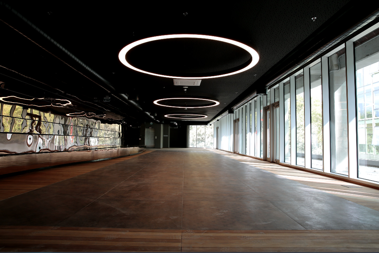 Volkswagen Arena - Skybox Lounge